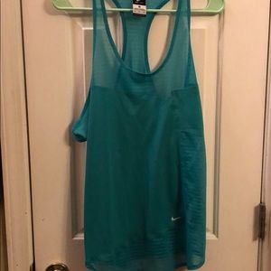 Nike dri-fit work out top